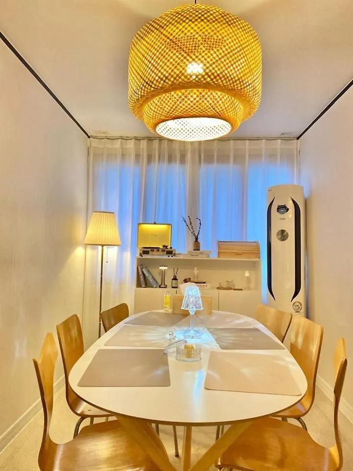 # 3Room # 4Bed # Gwangalli # Maximum 8 # Netflix # 120 Inch Beam Busan 0*,