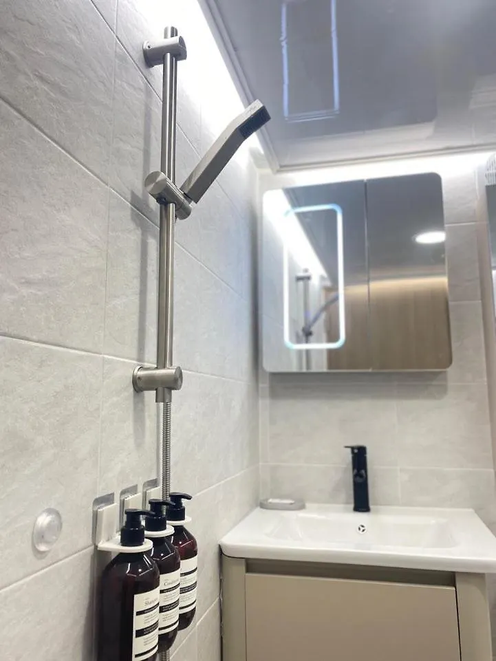 # 3Room # 4Bed # Gwangalli # Maximum 8 # Netflix # 120 Inch Beam Busan Apartment